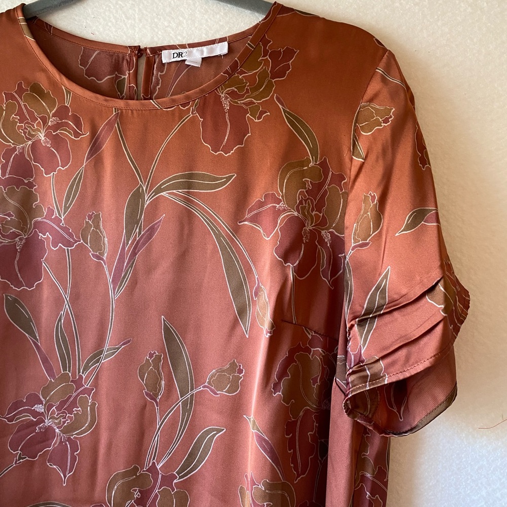 Dr2 fall floral blouse